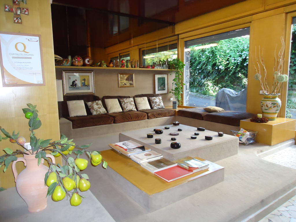 B&B Cottage Dei Consoli Sant'Agata Li Battiati Eksteriør billede